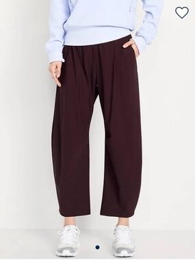 Old Navy Sleektech High-Waisted Barrel Pant PLUM medium